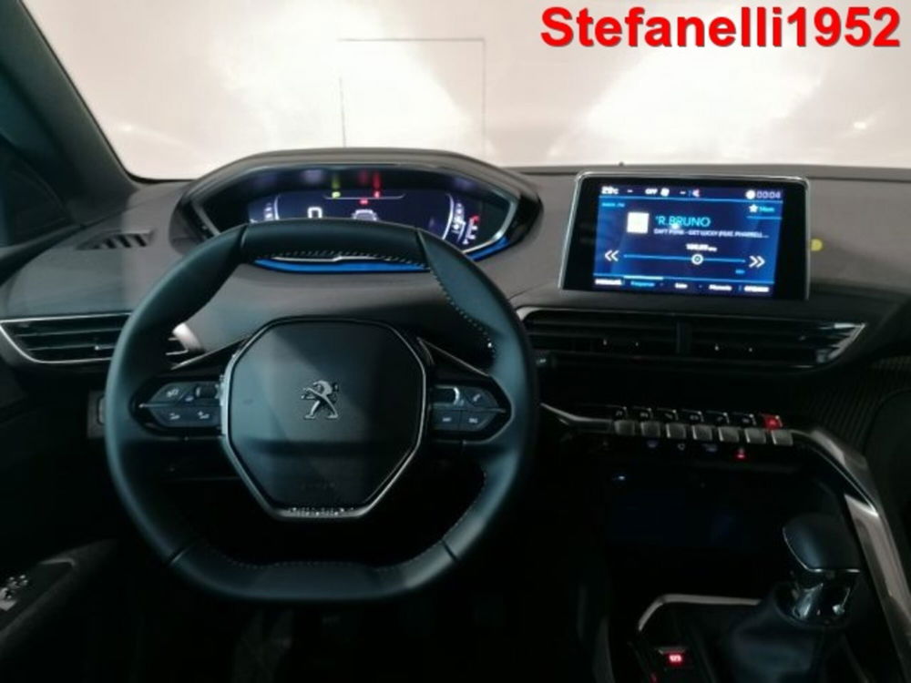 Peugeot 5008 nuova a Bologna (9)