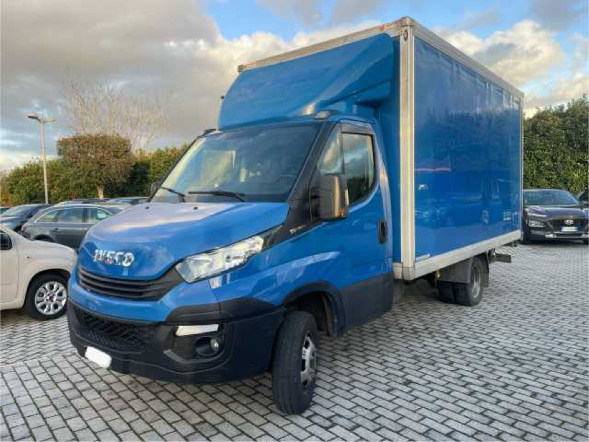 Iveco Daily Telaio 35C16 BTor 2.3 HPT PLM-RG Cabinato  del 2019 usata a Ottaviano