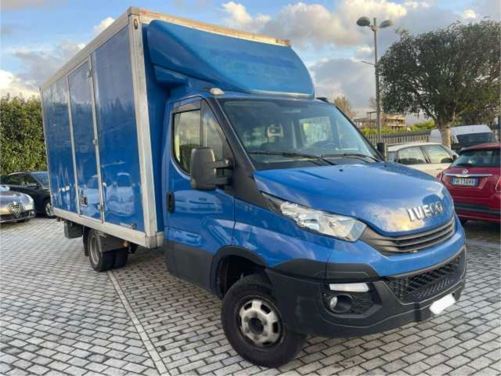 Iveco Daily Telaio 35C16 BTor 2.3 HPT PLM-RG Cabinato  del 2019 usata a Ottaviano (3)