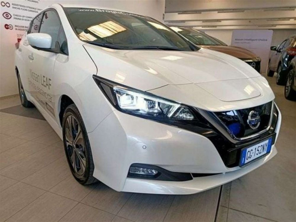 Nissan Leaf Tekna 62 kWh del 2021 usata a Empoli (2)