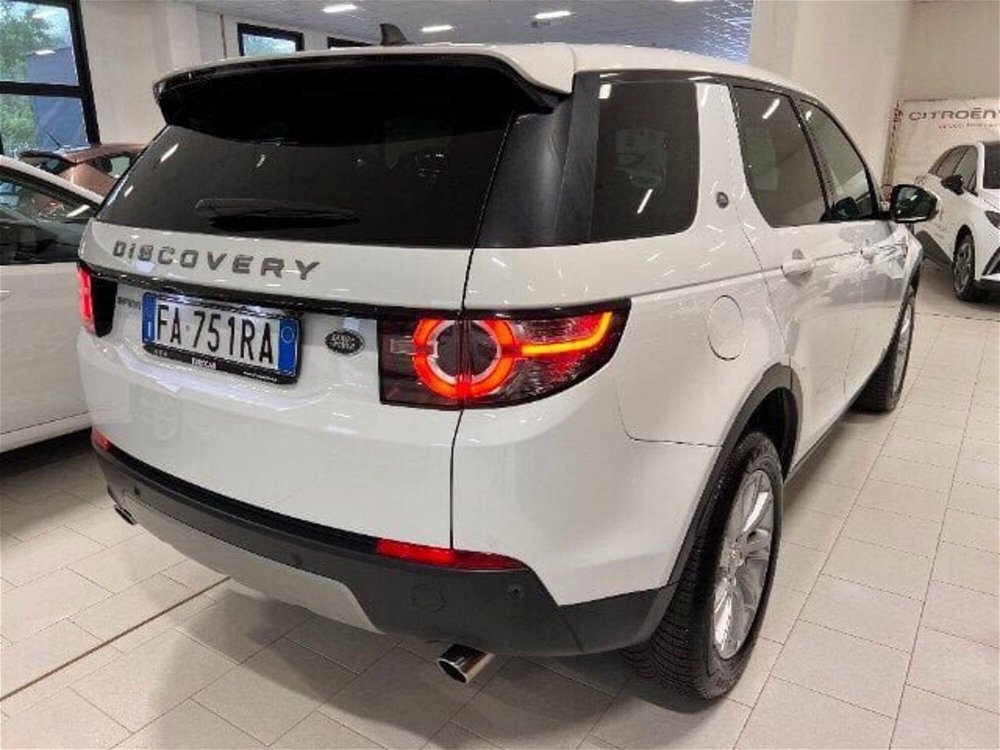Land Rover Discovery Sport 2.0 TD4 150 CV Pure  del 2015 usata a Empoli (3)