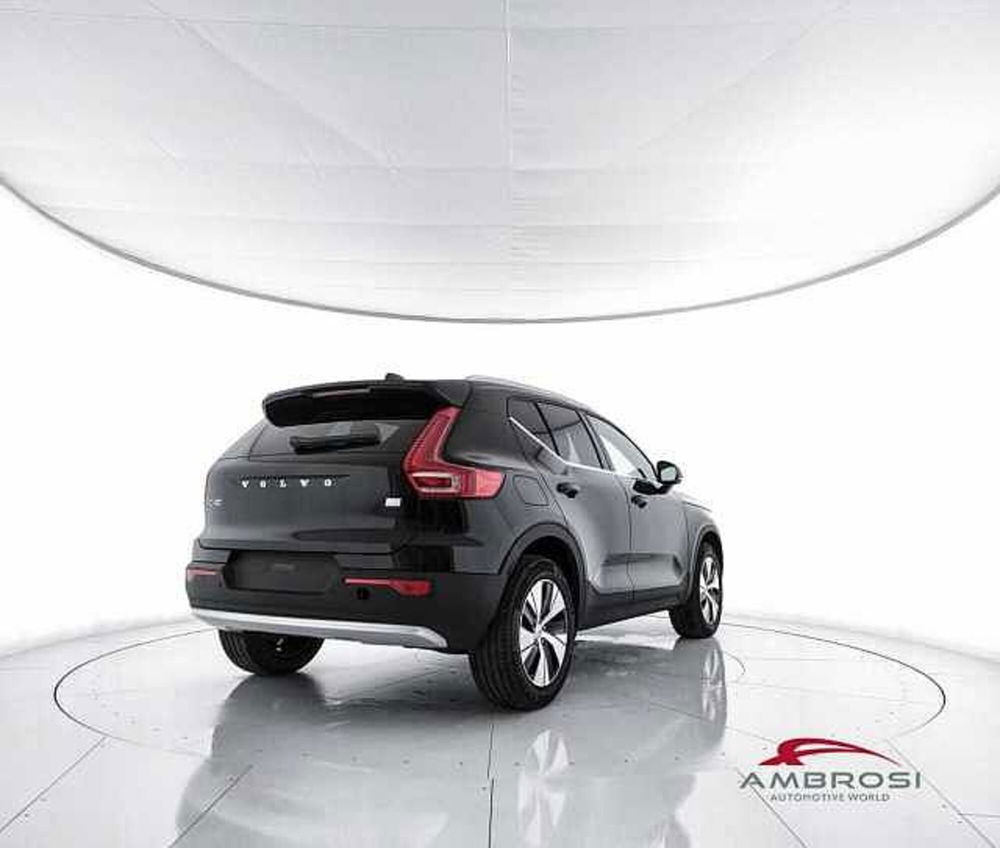 Volvo XC40 nuova a Perugia (3)