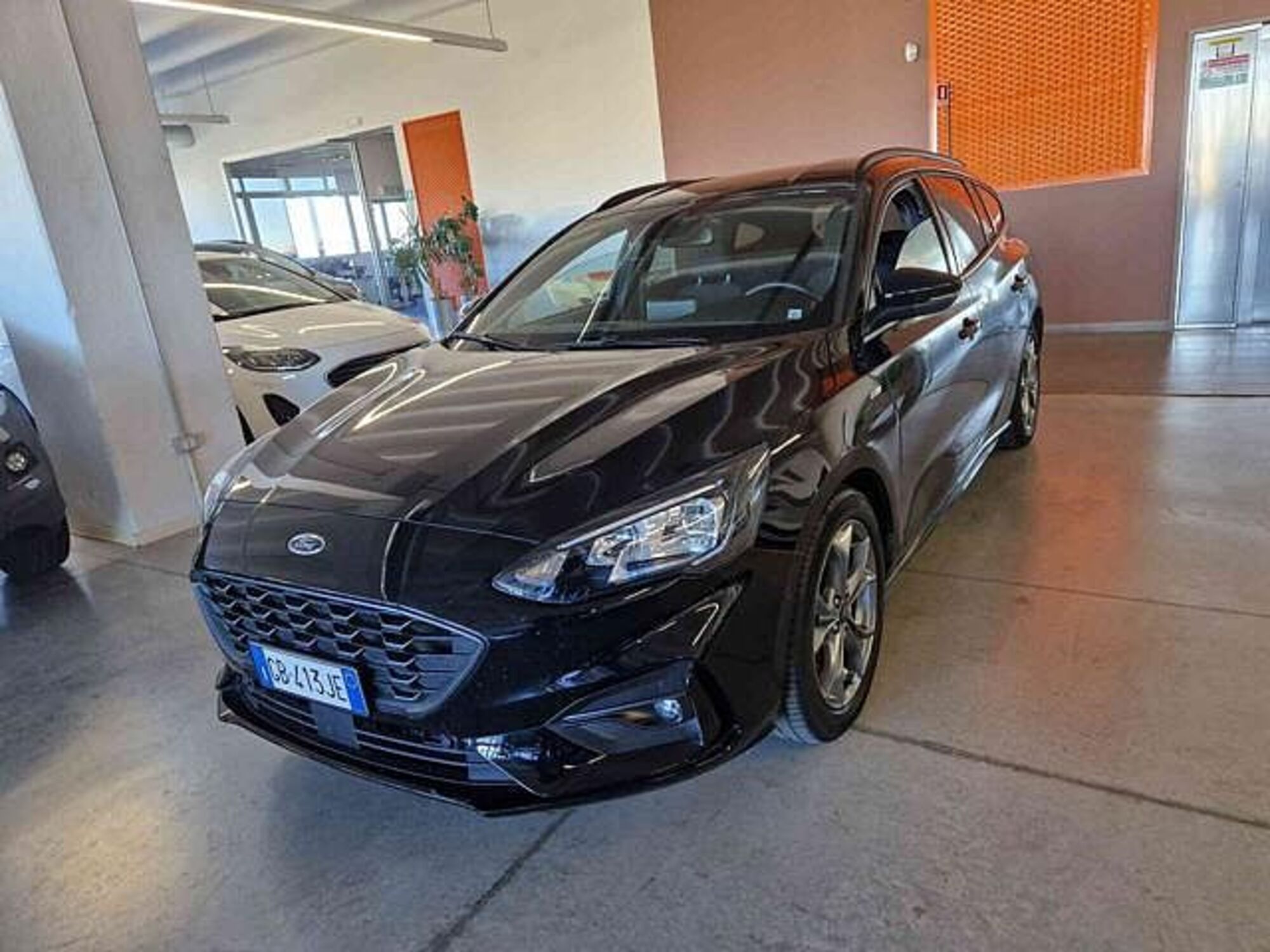 Ford Focus Station Wagon 1.0 EcoBoost Hybrid 125 CV SW ST-Line  del 2020 usata a Imola