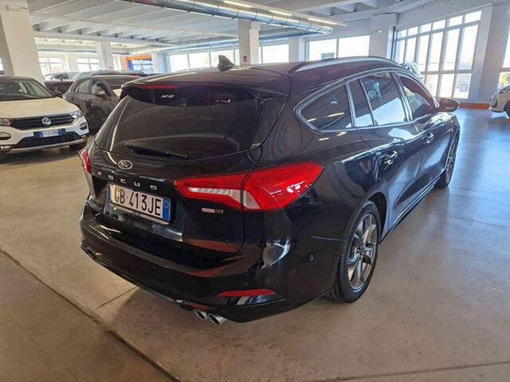 Ford Focus Station Wagon 1.0 EcoBoost Hybrid 125 CV SW ST-Line  del 2020 usata a Imola (5)