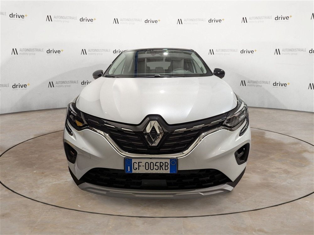 Renault Captur Plug-in Hybrid E-Tech 160 CV Intens  del 2021 usata a Trento (2)