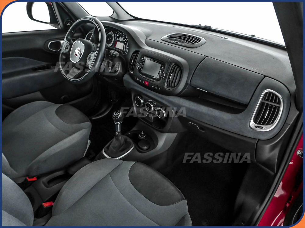 Fiat 500L usata a Milano (14)