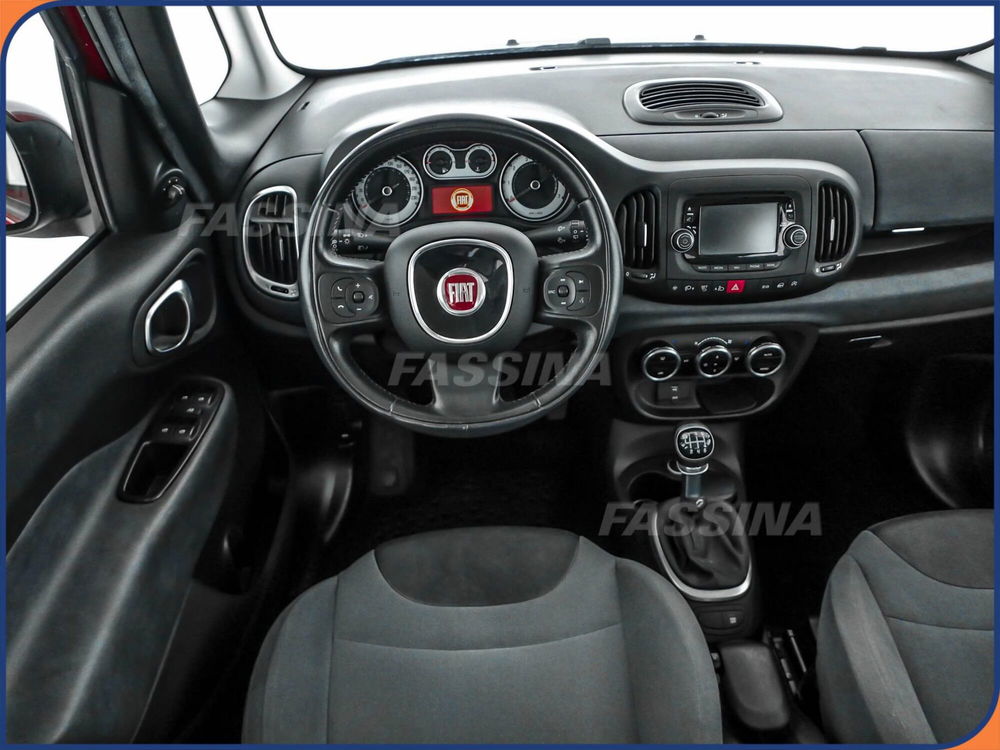 Fiat 500L usata a Milano (9)