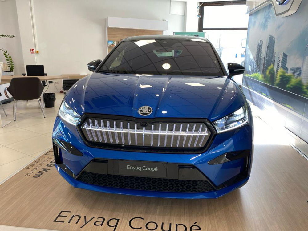 Skoda Enyaq Coupé nuova a Pescara (17)