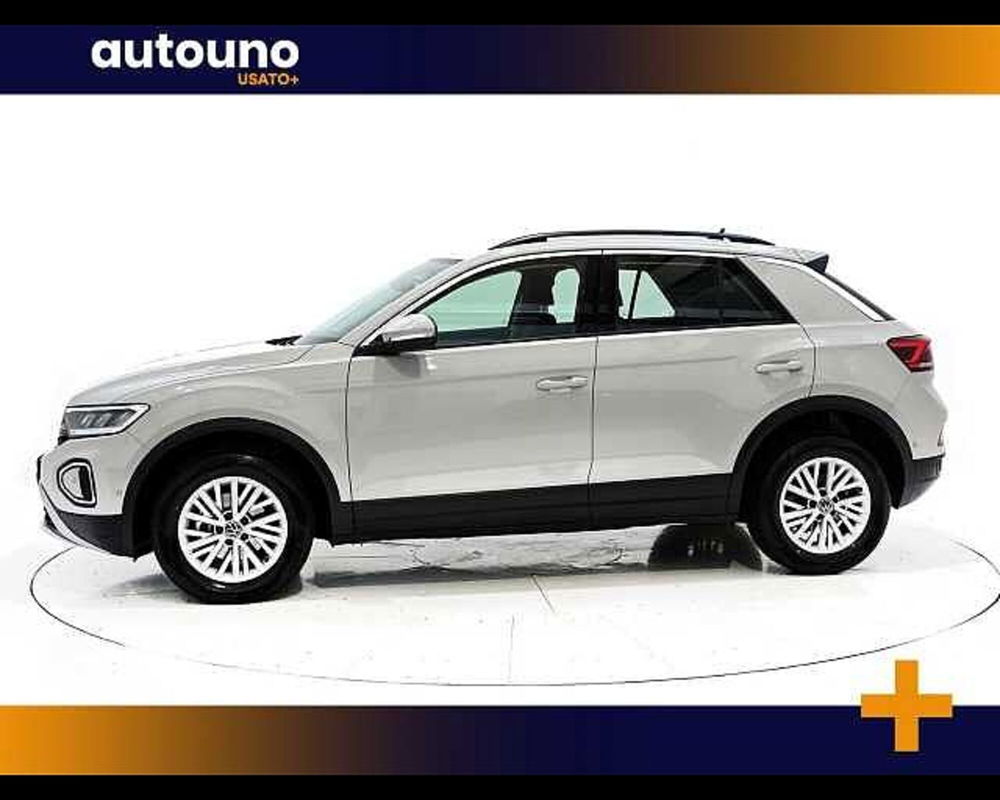 Volkswagen T-Roc 1.0 TSI Life del 2023 usata a Pozzuoli (2)