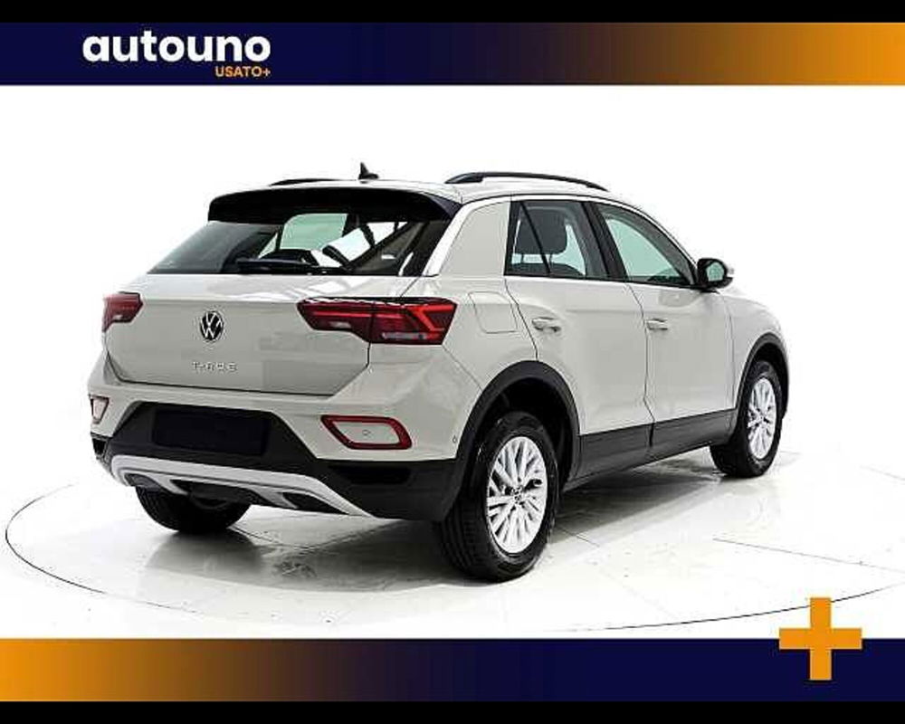 Volkswagen T-Roc 1.0 TSI Life del 2023 usata a Pozzuoli (4)