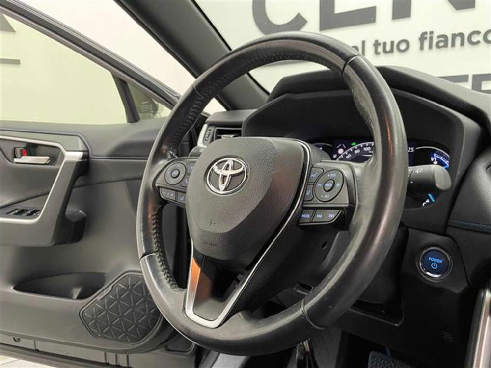 Toyota Rav4 usata a Napoli (12)