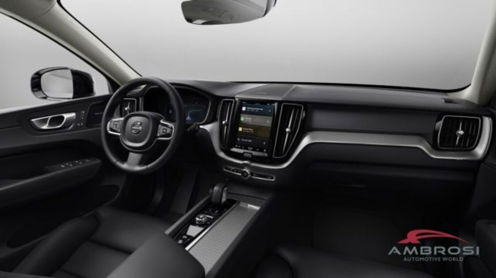 Volvo XC60 nuova a Perugia (9)