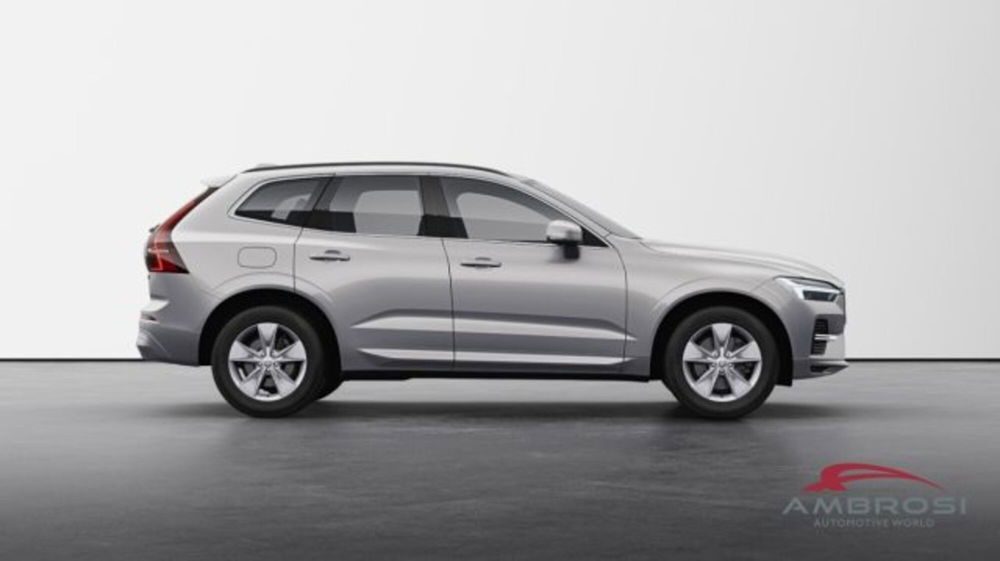 Volvo XC60 B4 (d) AWD automatico Core nuova a Corciano (4)