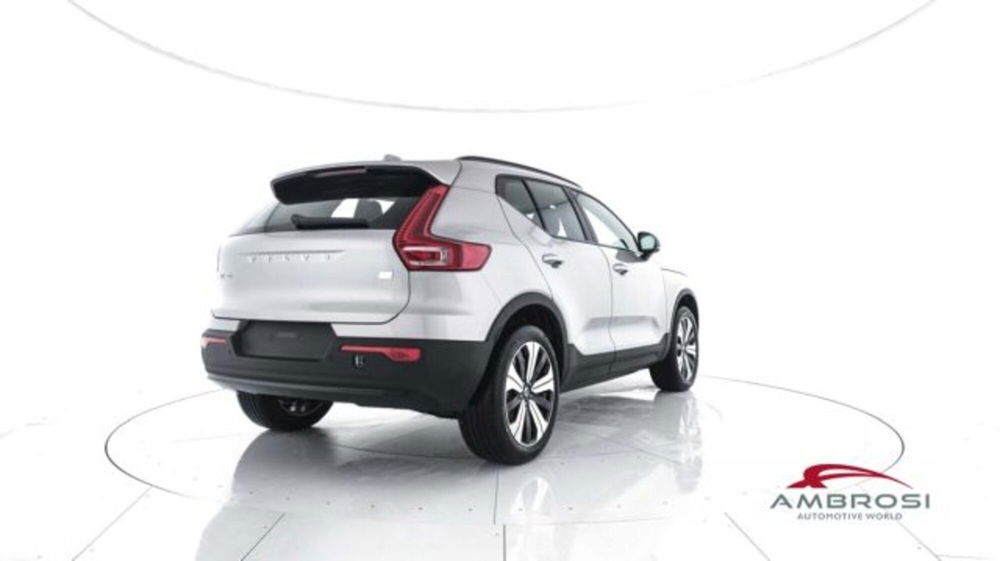 Volvo XC40 Recharge Pure Elect. Single Motor Exten. Range RWD Core nuova a Corciano (3)