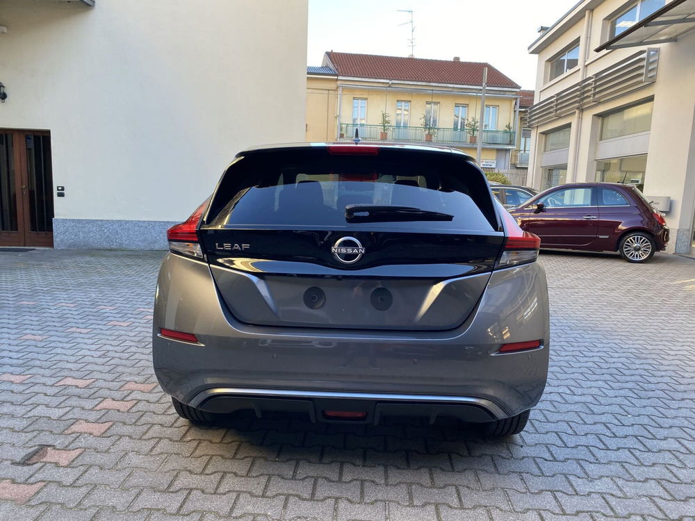 Nissan Leaf nuova a Varese (6)