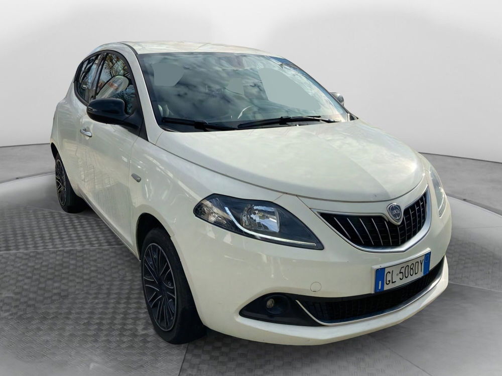 Lancia Ypsilon usata a Caserta