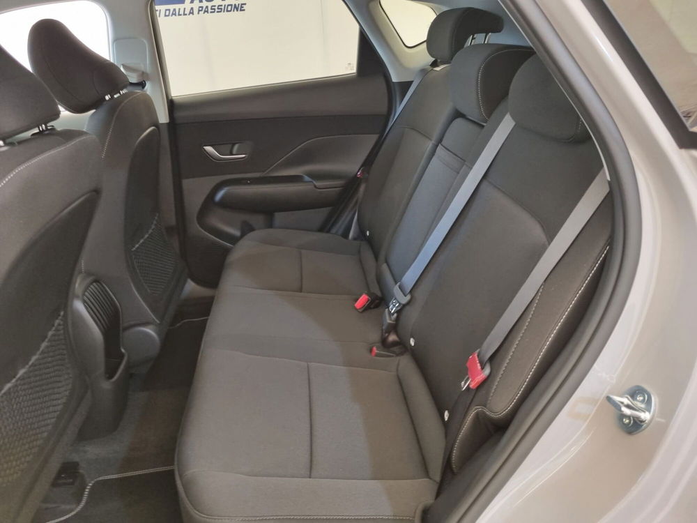 Hyundai Kona nuova a Pistoia (11)