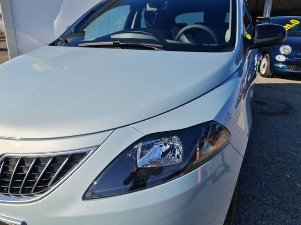 Lancia Ypsilon nuova a Torino (12)