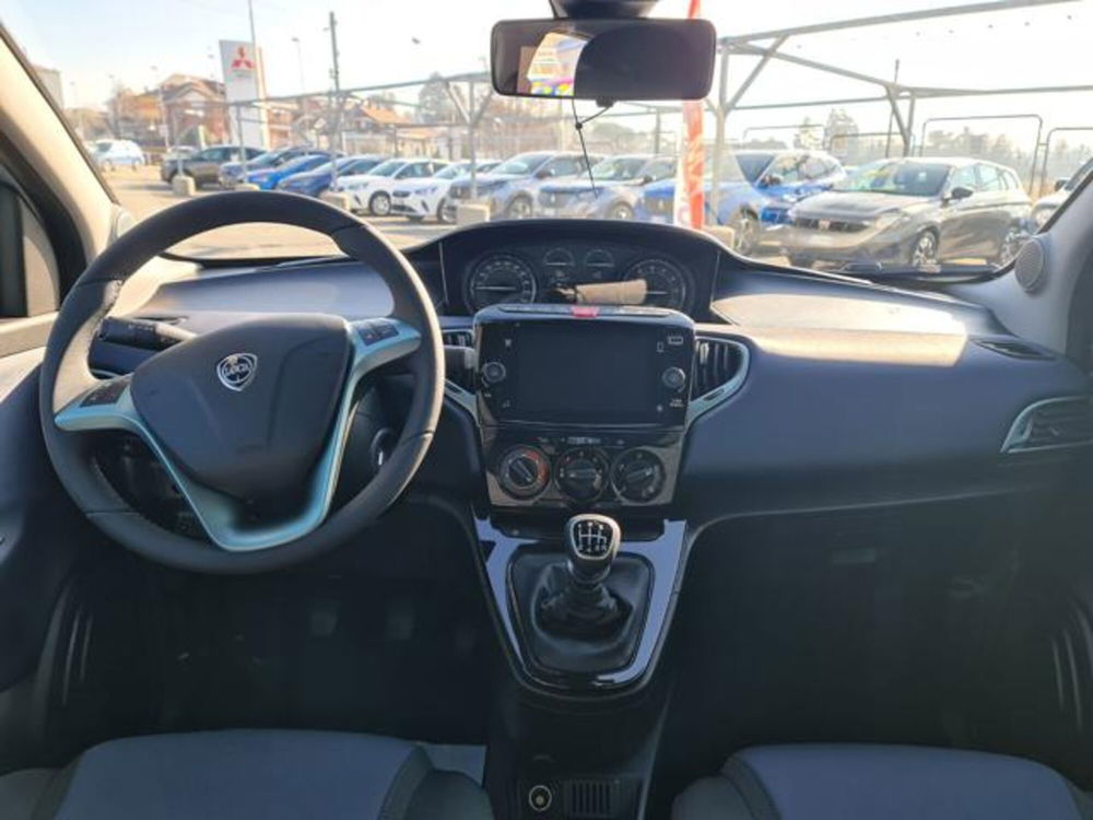 Lancia Ypsilon nuova a Torino (14)