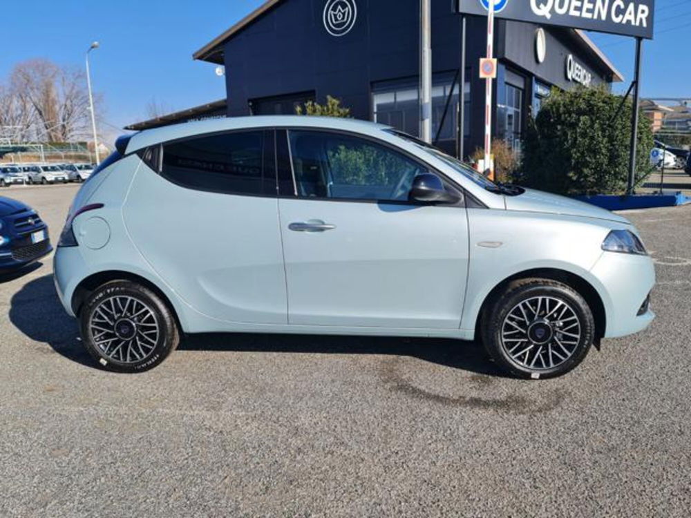 Lancia Ypsilon nuova a Torino (9)