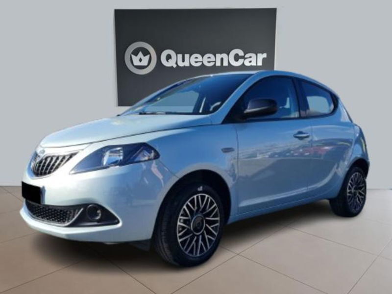 Lancia Ypsilon 1.0 FireFly 5 porte S&amp;S Hybrid Ecochic A. Ferretti nuova a Pianezza