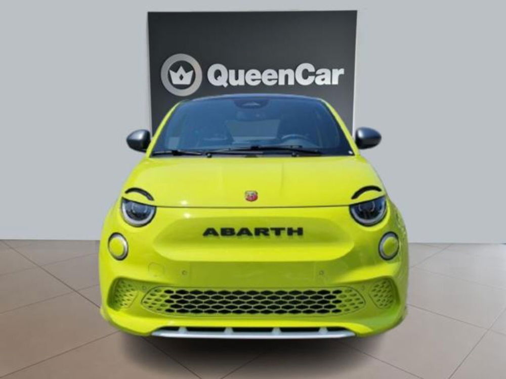 Abarth 500e nuova a Torino (16)