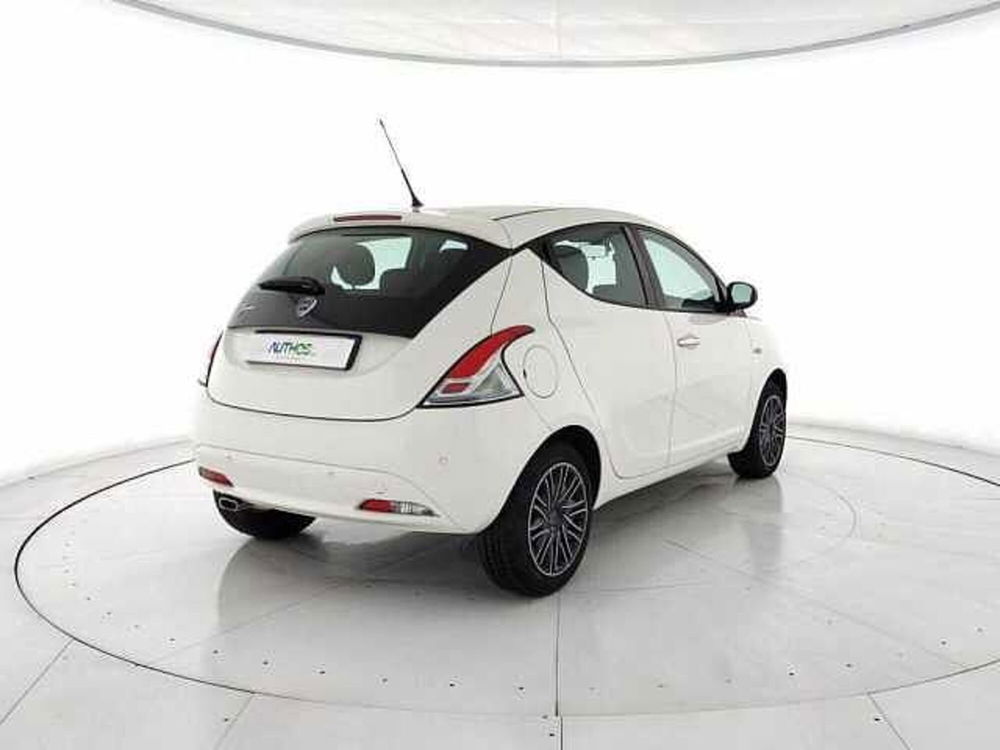 Lancia Ypsilon usata a Torino (4)