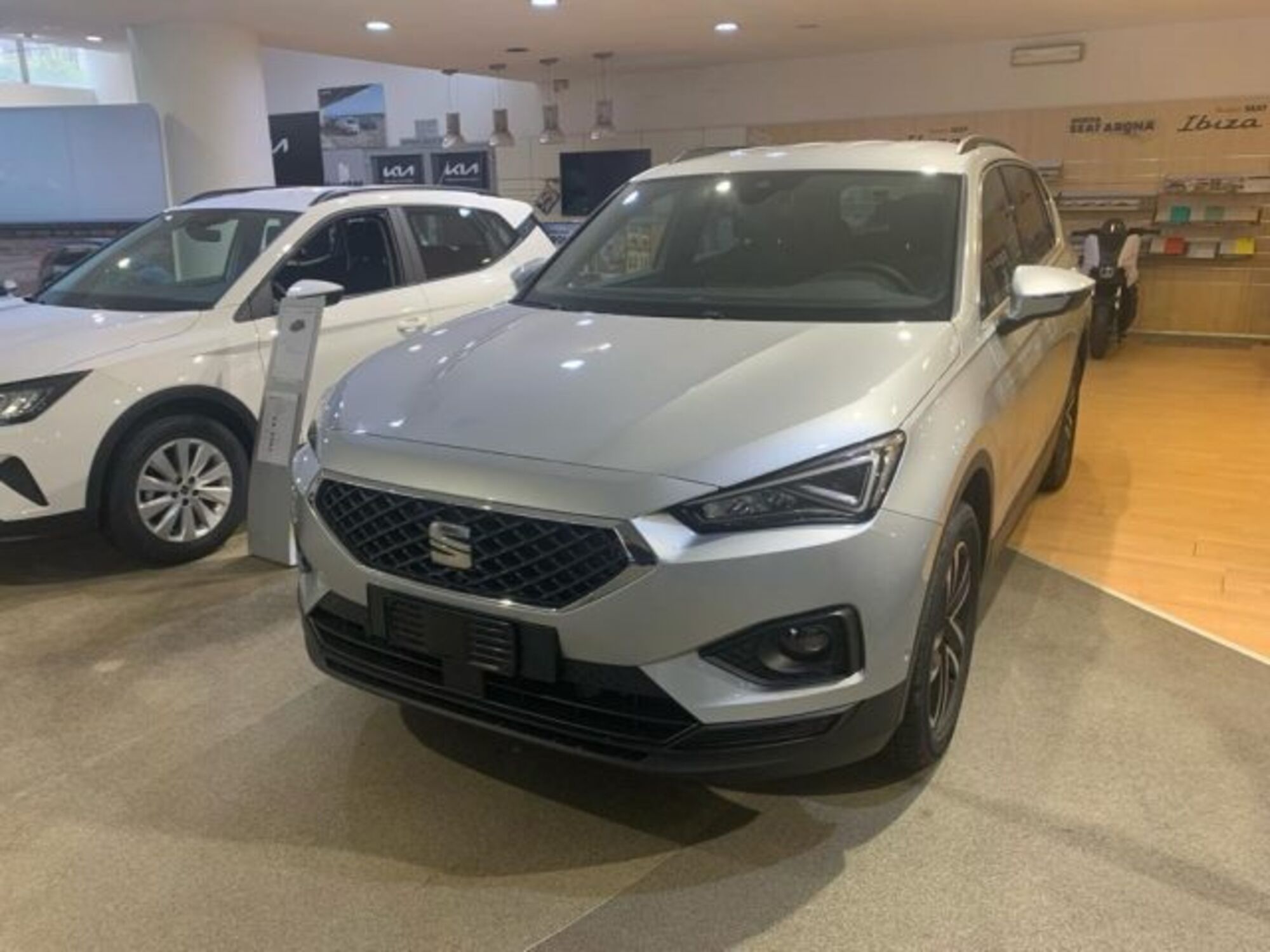 SEAT Tarraco 1.5 tsi Business 150cv dsg nuova a Castenaso