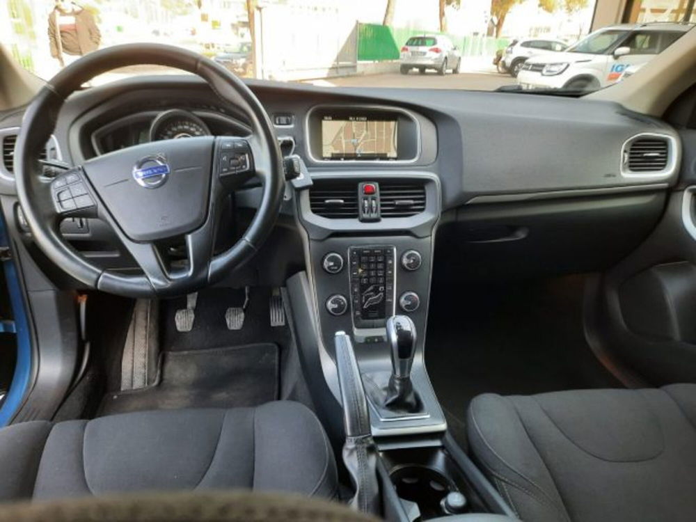 Volvo V40 usata a Macerata (11)