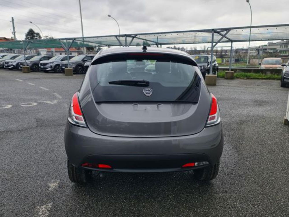 Lancia Ypsilon nuova a Torino (6)