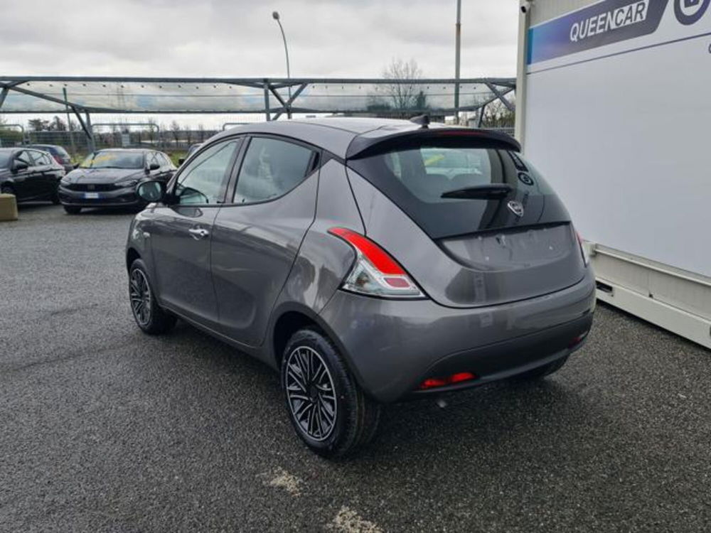 Lancia Ypsilon nuova a Torino (7)