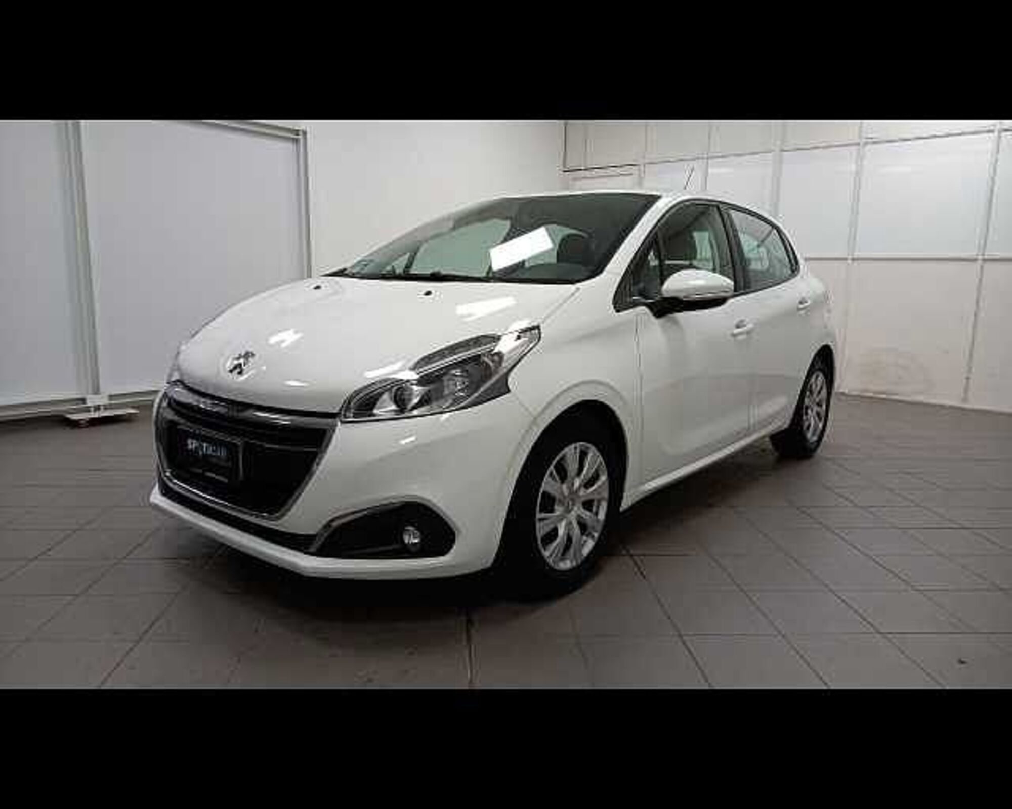 Peugeot 208 BlueHDi 100 Stop&amp;Start 5 porte Like  del 2019 usata a Cuneo