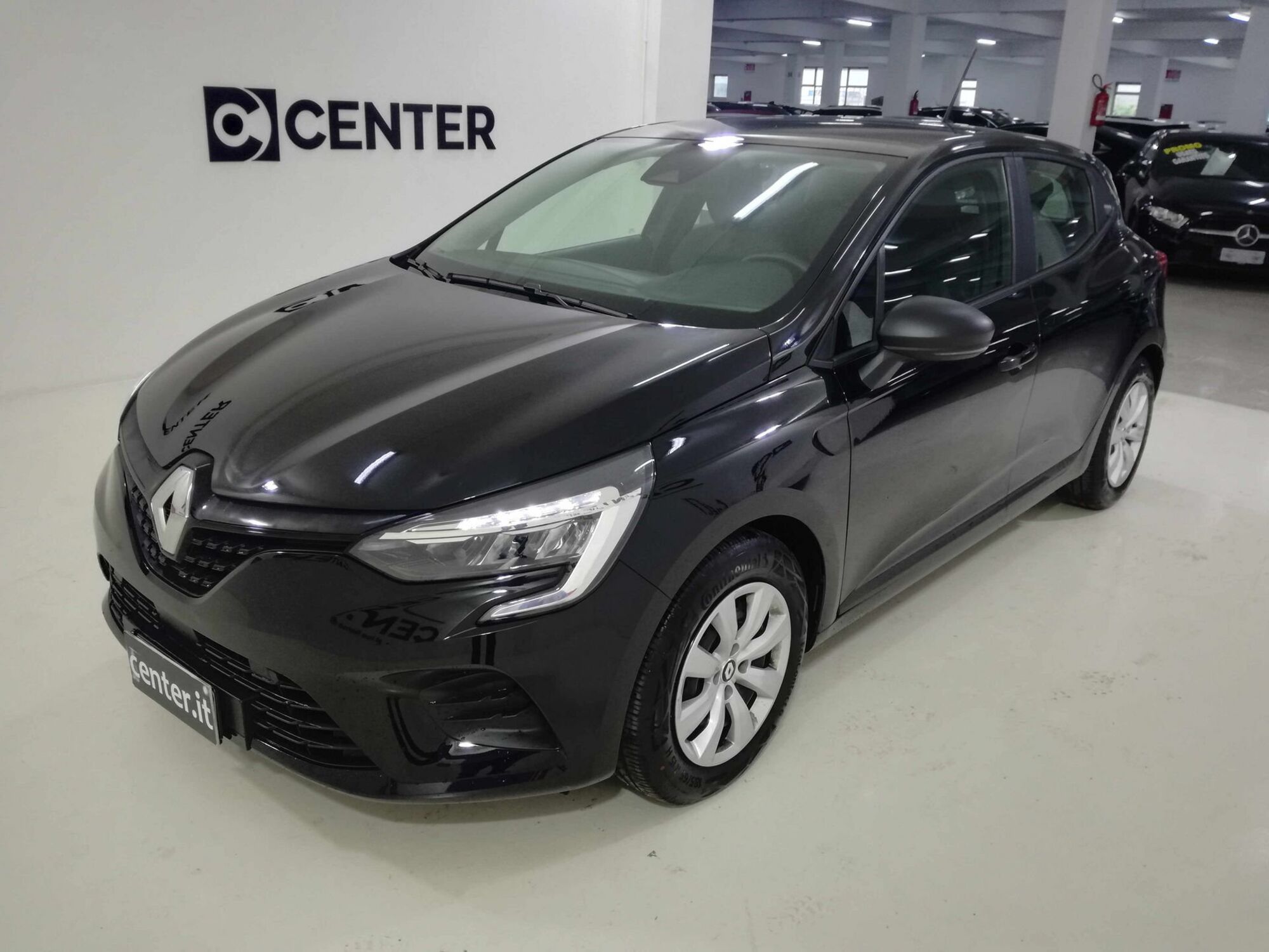 Renault Clio TCe 90 CV 5 porte Life  del 2022 usata a Salerno