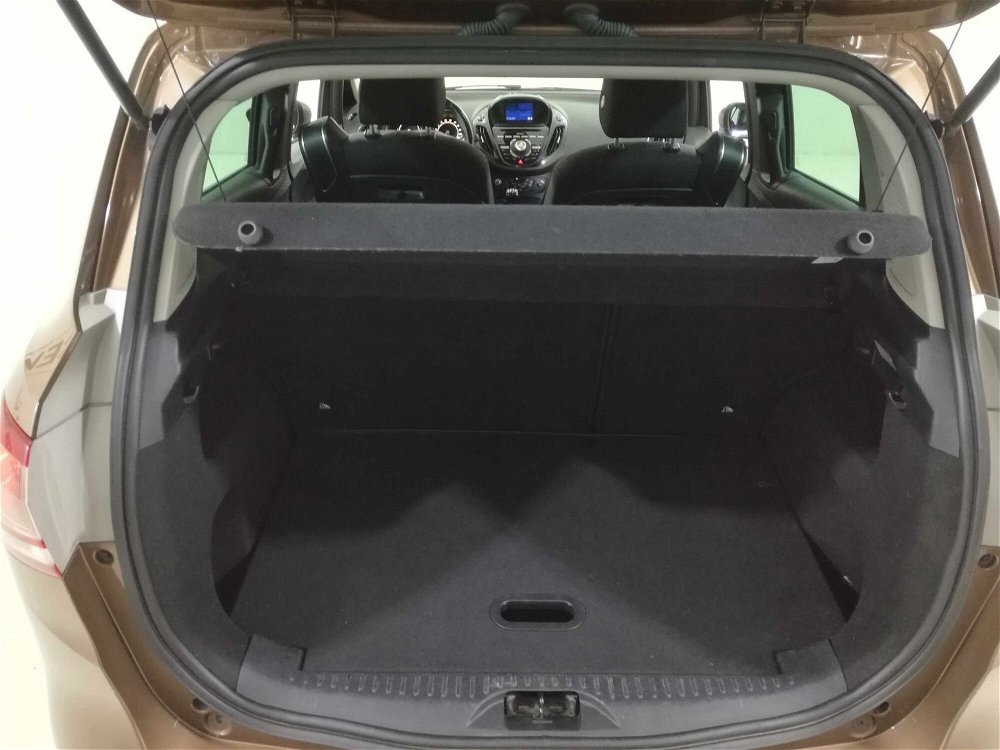 Ford B-Max B-Max 1.5 TDCi 95 CV Titanium del 2014 usata a Salerno (5)