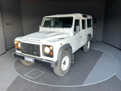 Land Rover Defender 110 2.2 TD4 Station Wagon N1 del 2014 usata a Bergamo