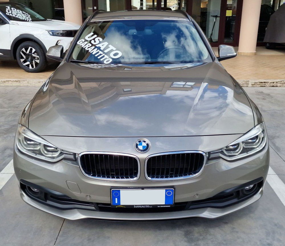 BMW Serie 3 Touring 320d  Business Advantage aut.  del 2019 usata a Sora