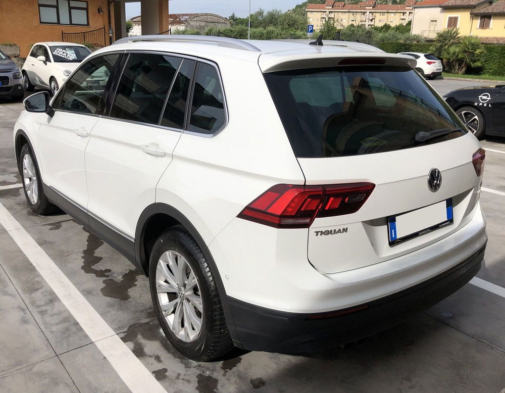 Volkswagen Tiguan 1.6 TDI SCR Business BlueMotion Technology  del 2017 usata a Sora (4)