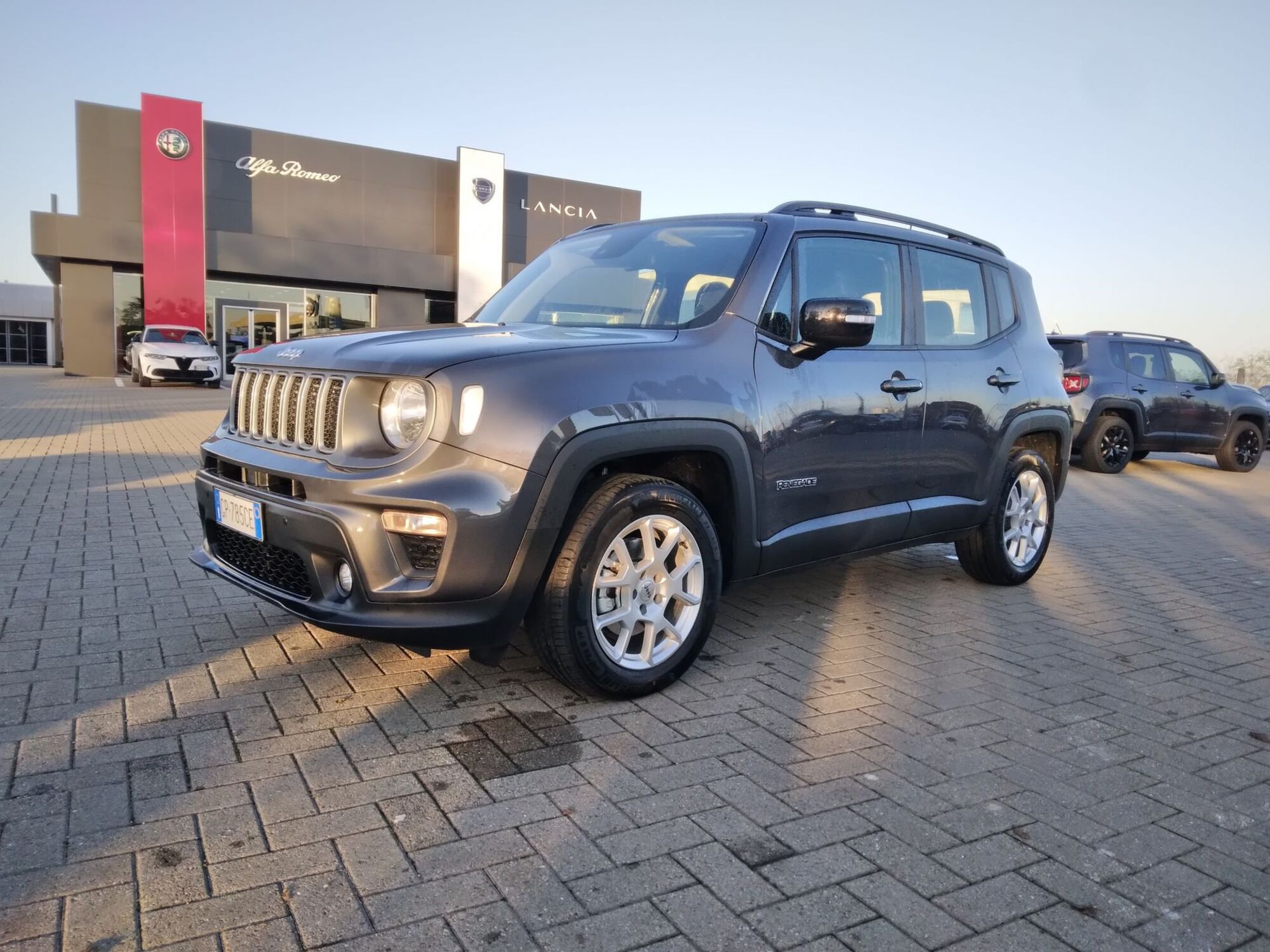 Jeep Renegade 1.5 Turbo T4 MHEV Limited  del 2023 usata a Alessandria