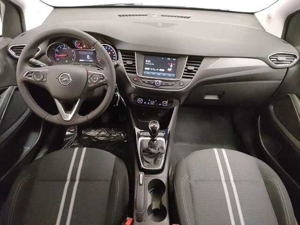 Opel Crossland X nuova a Teramo (16)