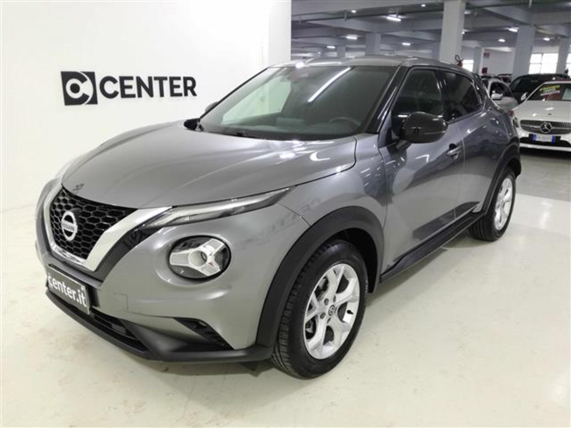 Nissan Juke 1.0 dig-t Tekna 114cv del 2021 usata a Napoli