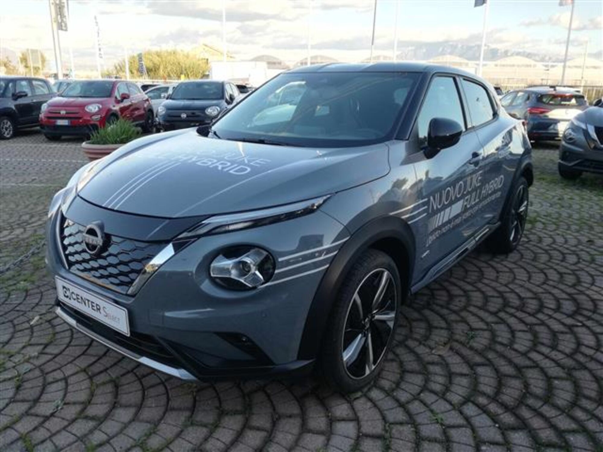 Nissan Juke 1.6 hev Tekna del 2022 usata a Napoli