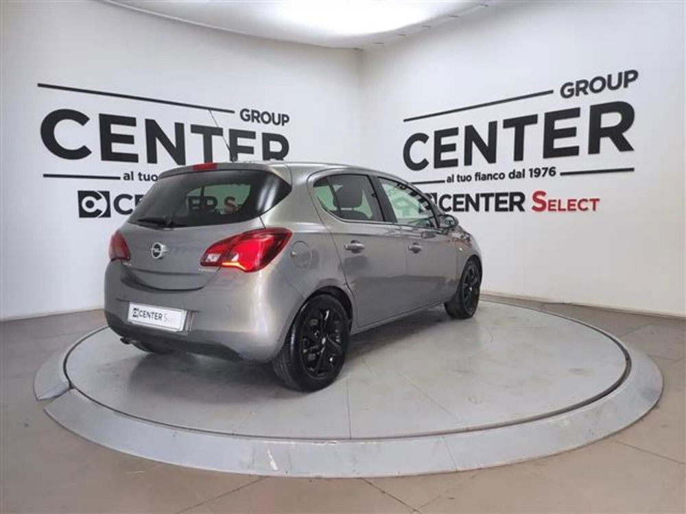 Opel Corsa 1.2 5 porte Cosmo  del 2015 usata a Napoli (4)