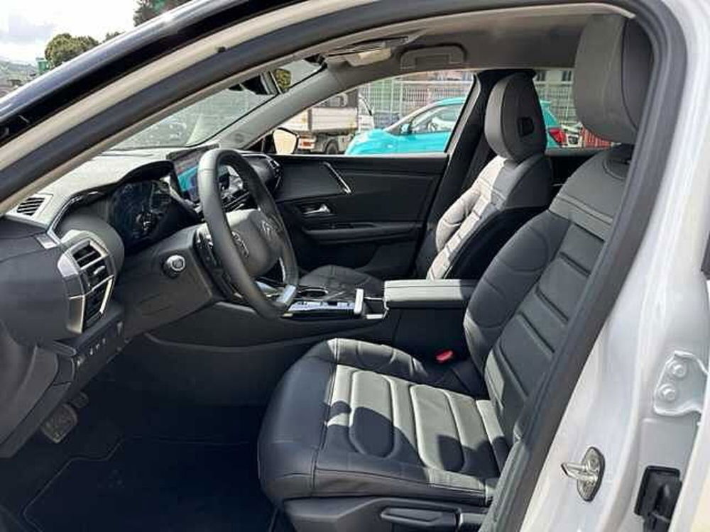 Citroen C5 X nuova a Savona (7)