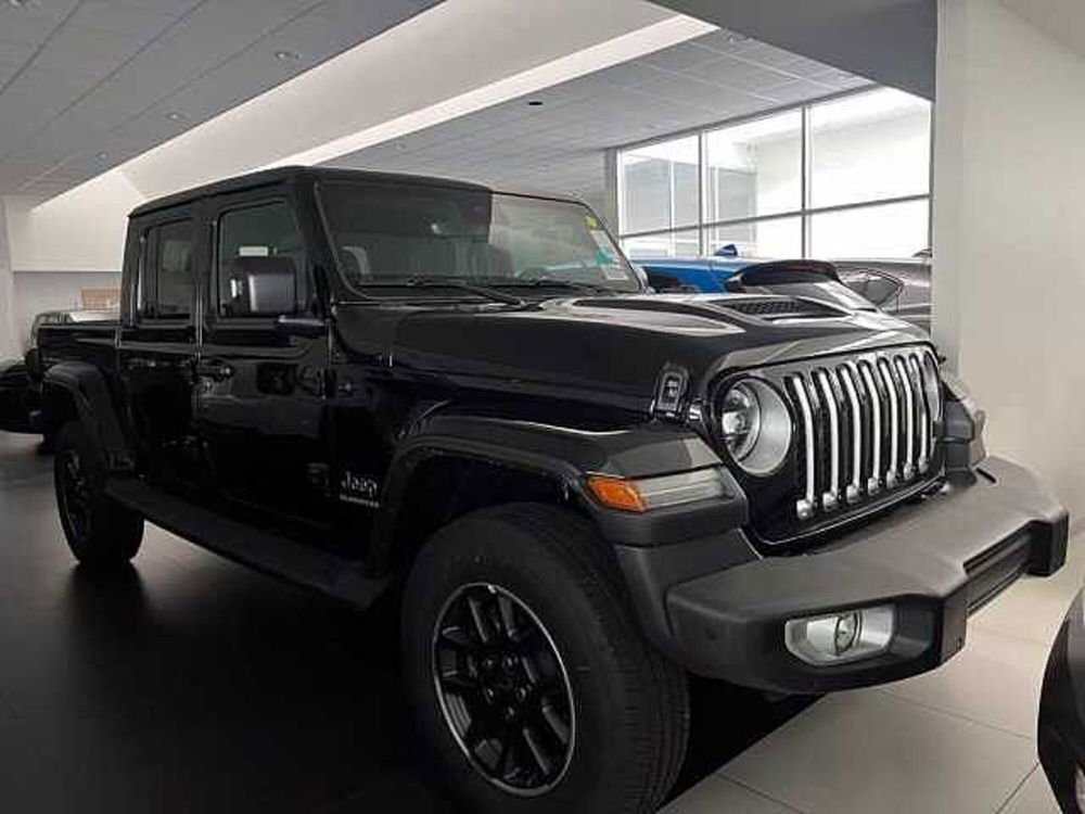 Jeep Gladiator nuova a Cuneo (2)