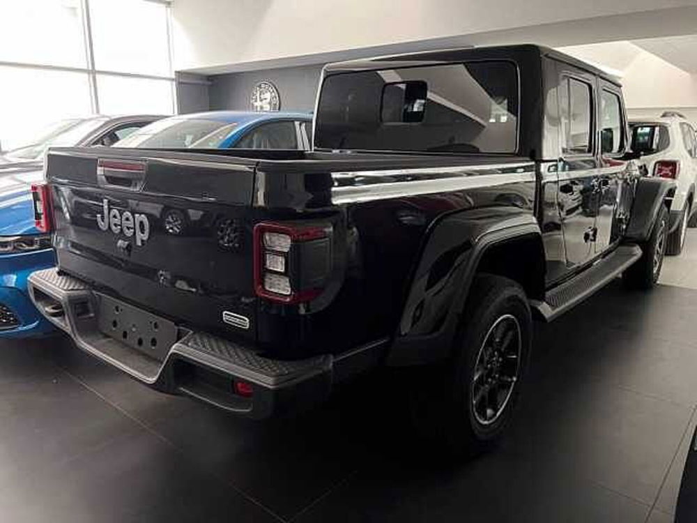 Jeep Gladiator 3.0 V6 Farout 4wd auto nuova a Cuneo (3)