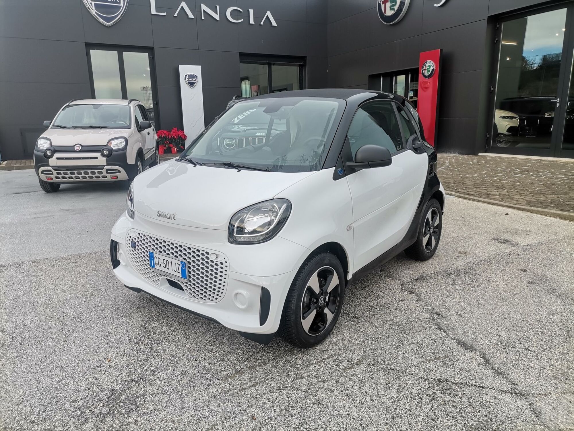 smart Fortwo eq racingreen 4,6kW del 2021 usata a Matera