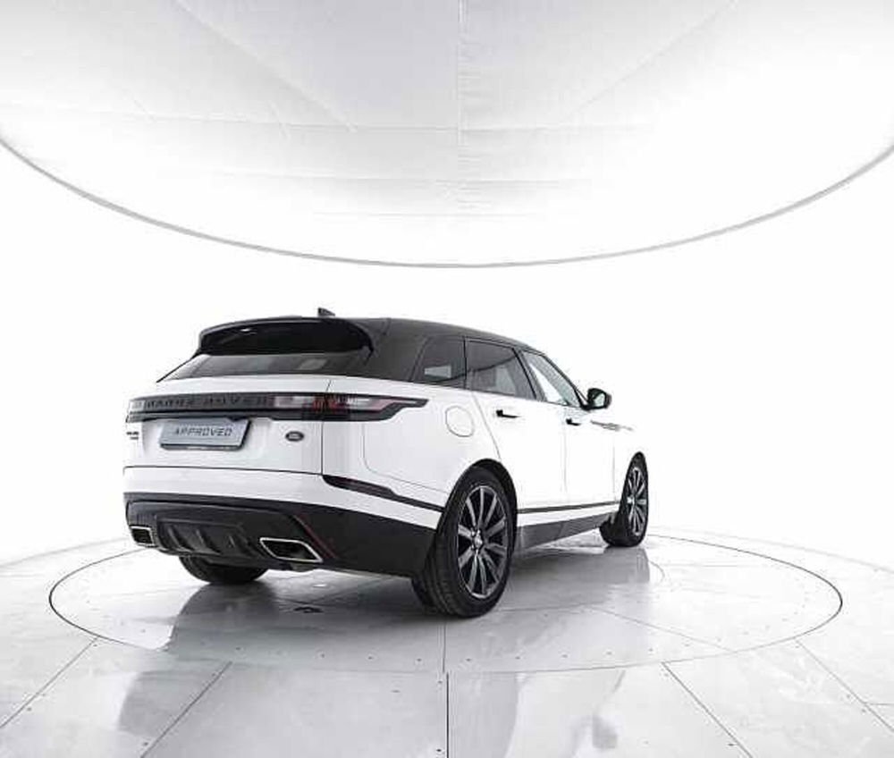 Land Rover Range Rover Velar 2.0 Si4 300 CV R-Dynamic HSE  del 2020 usata a Corciano (2)