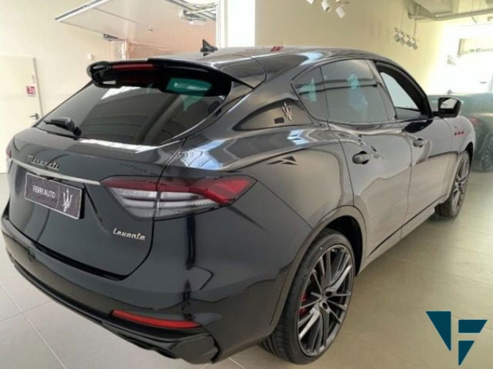 Maserati Levante usata a Udine (3)