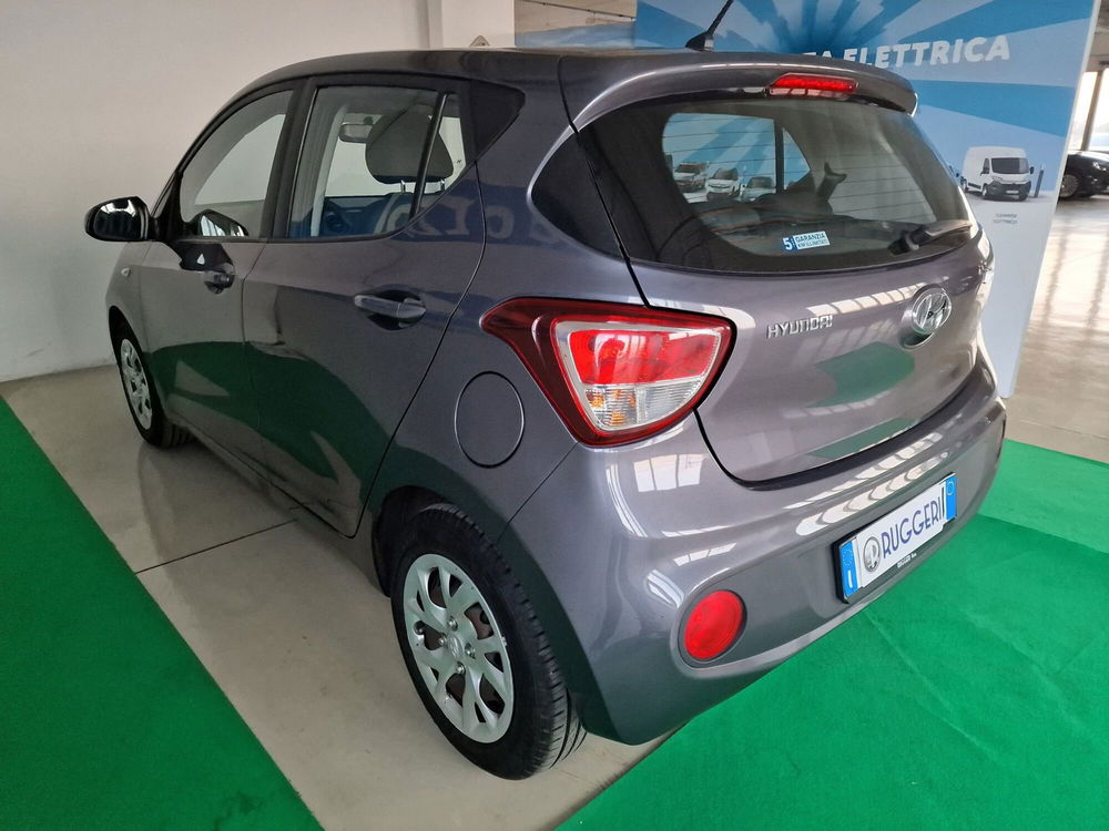 Hyundai i10 usata a Rimini (8)