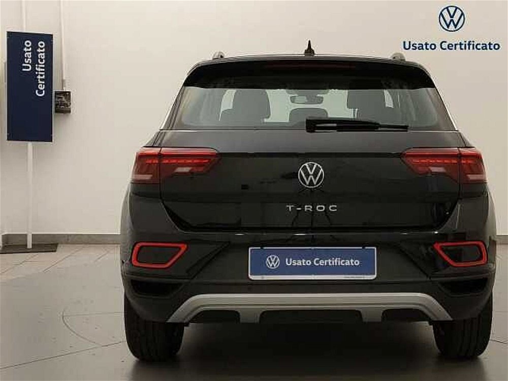 Volkswagen T-Roc 2.0 tdi Life 115cv del 2022 usata a Busto Arsizio (4)